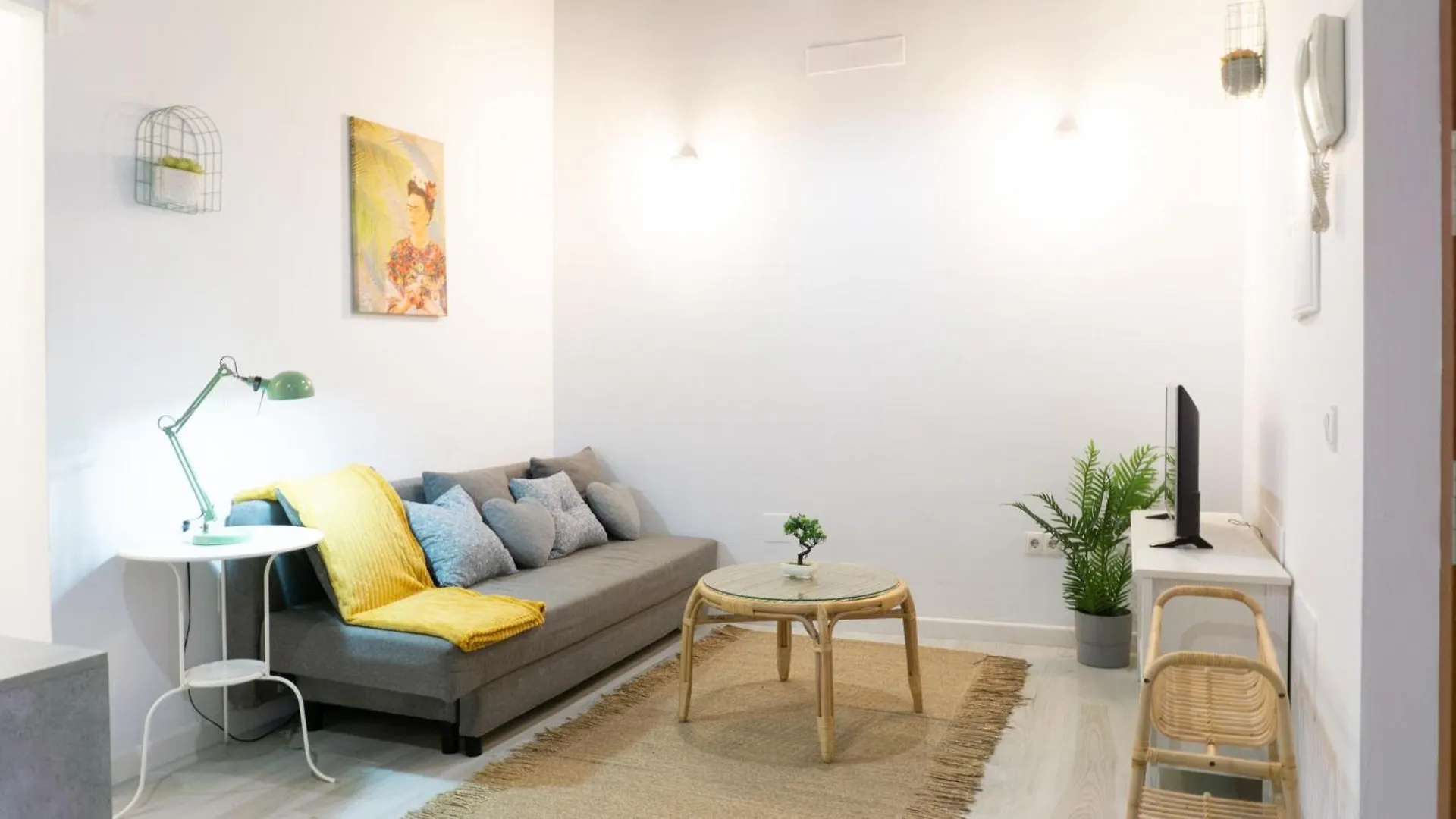Uvedoble Flat Malaga Center Apartment